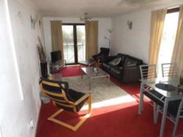  Image of 2 bedroom Flat for sale in Schooner Way Cardiff CF10 at Schooner Way Cardiff Cardiff, CF10 4DX