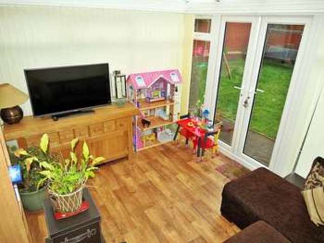  Image of 3 bedroom Semi-Detached house for sale in East Park View Leeds LS9 at Leeds LS9 Leeds, LS9 9LD