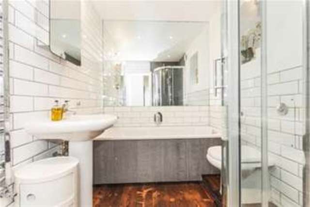  Image of 2 bedroom Flat to rent in Edith Road London W14 at London, W14 0TJ