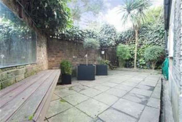  Image of 2 bedroom Flat to rent in Edith Road London W14 at London, W14 0TJ