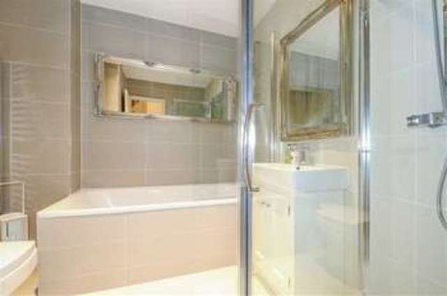  Image of 5 bedroom Detached house for sale in Eleanor Close London SE16 at Canada Water, SE16 6PS