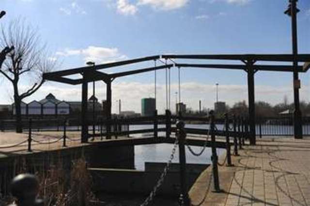  Image of 5 bedroom Detached house for sale in Eleanor Close London SE16 at Canada Water, SE16 6PS