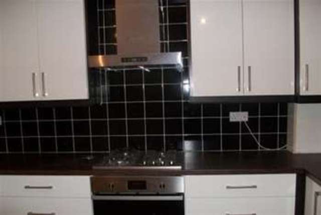  Image of 4 bedroom Bungalow to rent in Elm Hill Normandy Guildford GU3 at Guildford, GU3 2JA