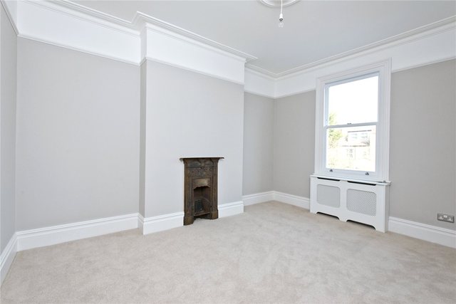  Image of 5 bedroom Terraced house for sale in Elsenham Street London SW18 at London  West Hill, SW18 5NZ