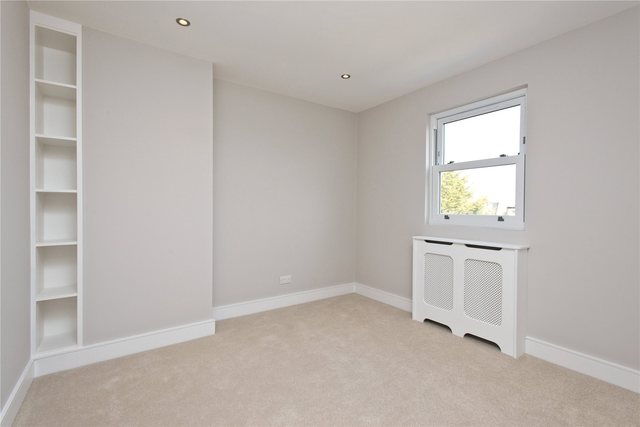  Image of 5 bedroom Terraced house for sale in Elsenham Street London SW18 at London  West Hill, SW18 5NZ