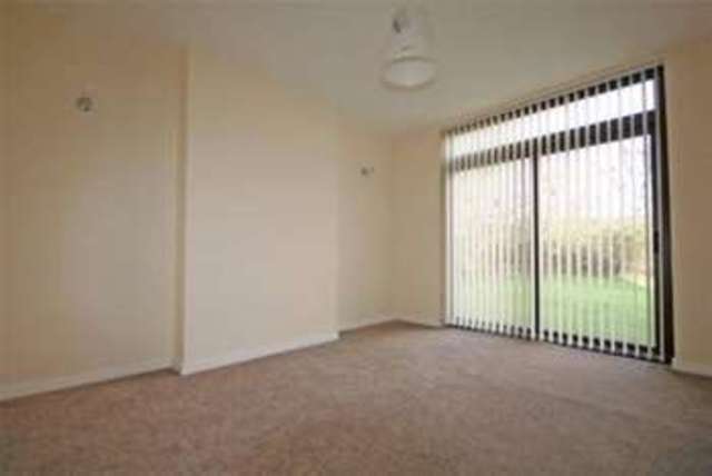  Image of 3 bedroom Detached house to rent in Elvaston Road Nottingham NG8 at Nottingham, NG8 1JT