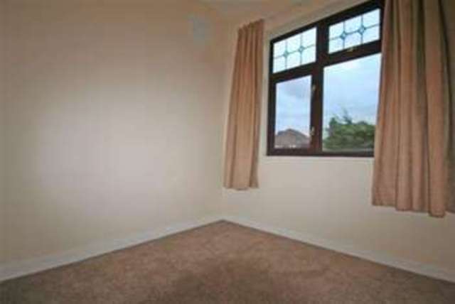  Image of 3 bedroom Detached house to rent in Elvaston Road Nottingham NG8 at Nottingham, NG8 1JT
