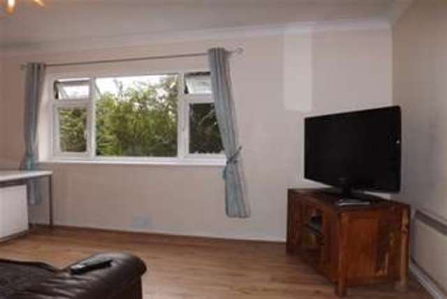  Image of 1 bedroom Flat to rent in The Stanfords East Street Epsom KT17 at Epsom, KT17 1JE