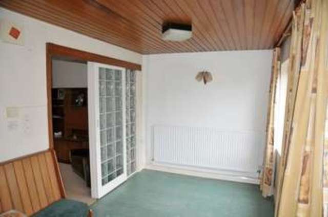  Image of 3 bedroom Semi-Detached house for sale in Evans Close Eynsham Witney OX29 at Evans Close Eynsham Witney, OX29 4QY