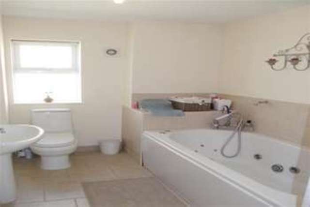  Image of 4 bedroom Detached house to rent in New Path Fordham Ely CB7 at Ely, CB7 5JX