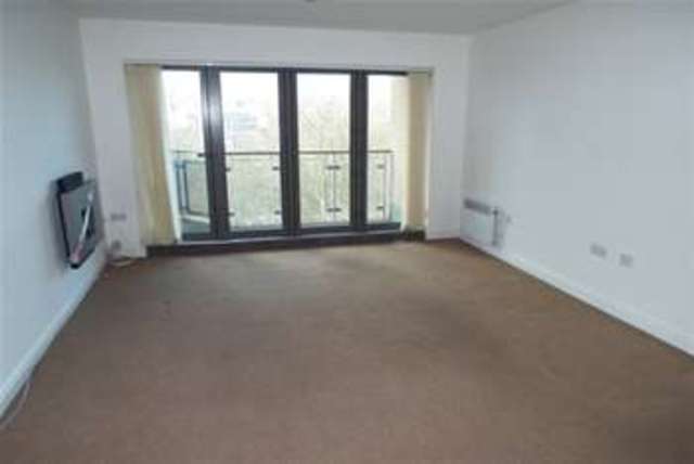  Image of 2 bedroom Flat to rent in Fletcher Road Gateshead NE8 at Gateshead, NE8 2AY