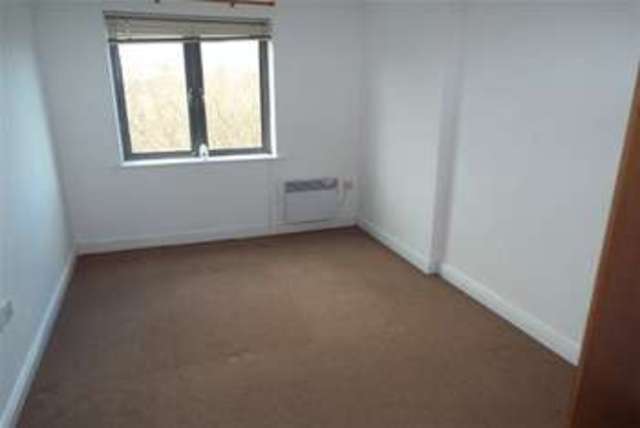  Image of 2 bedroom Flat to rent in Fletcher Road Gateshead NE8 at Gateshead, NE8 2AY