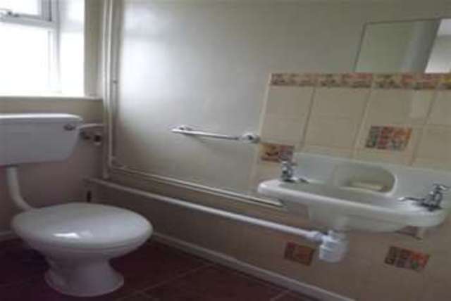  Image of 3 bedroom Detached house to rent in Fairway Rise Chard TA20 at Chard, TA20 1NT