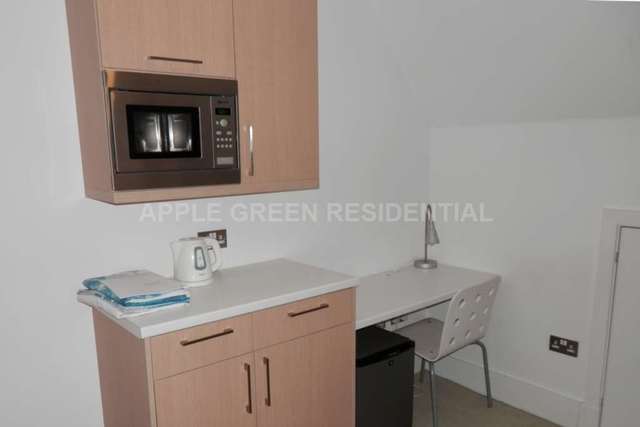  Image of Apartment to rent in Finchley Road London NW3 at Finchley Road Hampstead London, NW3 5HS