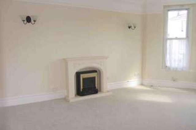  Image of 2 bedroom Ground Flat for sale in Grosvenor Road Paignton TQ4 at 15 Grosvenor Road  Paignton, TQ4 5AZ