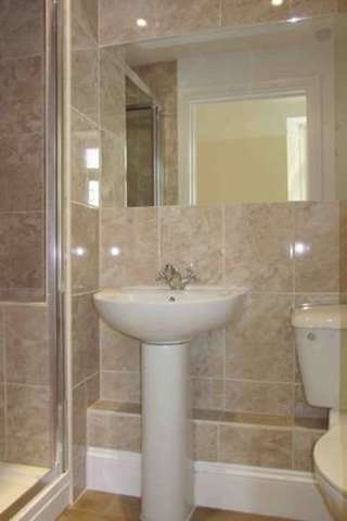  Image of 2 bedroom Ground Flat for sale in Grosvenor Road Paignton TQ4 at 15 Grosvenor Road  Paignton, TQ4 5AZ