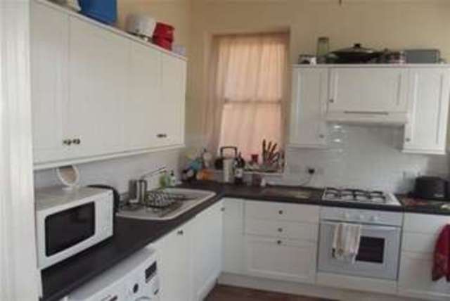  Image of 2 bedroom Flat to rent in Shorncliffe Road Folkestone CT20 at Folkestone, CT20 2NA