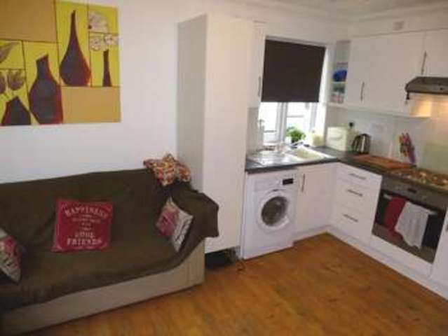  Image of 3 bedroom Detached house to rent in Forest Edge Drive Ashley Heath Ringwood BH24 at Ashley Heath  Ringwood, BH24 2ER