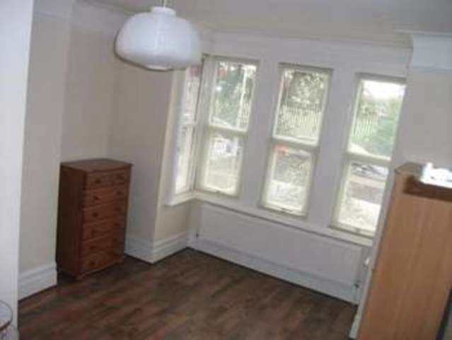  Image of House Share to rent in Frant Road Thornton Heath CR7 at Frant Road  Thornton Heath, CR7 7JW