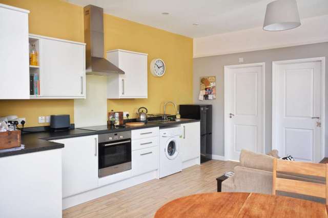  Image of 1 bedroom Apartment to rent in Frogmore Street Tring HP23 at Frogmore Street  Tring, HP23 5AU