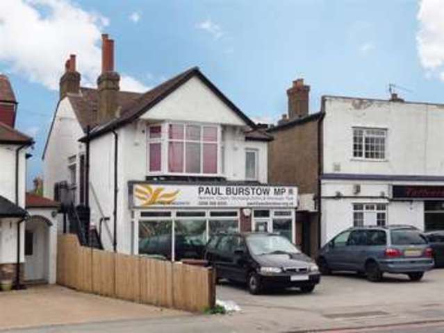  Image of 4 bedroom Detached house for sale in Gander Green Lane Sutton SM3 at Sutton Surrey Sutton, SM3 9QF