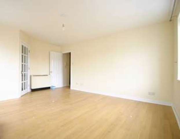  Image of 1 bedroom Flat to rent in Genotin Road Enfield EN1 at Genotin Road  ENFIELD, EN1 2AW