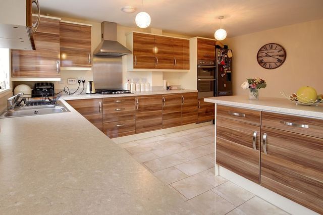  Image of 5 bedroom Detached house for sale in Gloch Wen Close Rhiwderin Newport NP10 at Gloch Wen Close Rhiwderin Newport, NP10 8UN