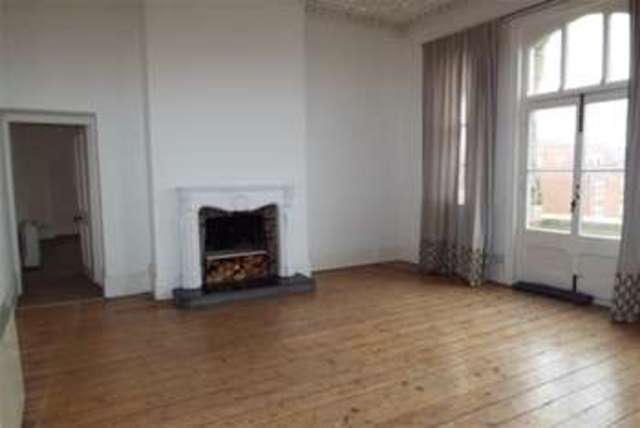  Image of 2 bedroom Flat to rent in Victoria Parade Ramsgate CT11 at Ramsgate, CT11 8DF