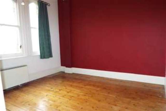  Image of 2 bedroom Flat to rent in Victoria Parade Ramsgate CT11 at Ramsgate, CT11 8DF