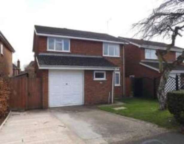  Image of 4 bedroom Detached house for sale in Grasmere Way Leighton Buzzard LU7 at Leighton Buzzard Bedfordshire Linslade, LU7 2QH