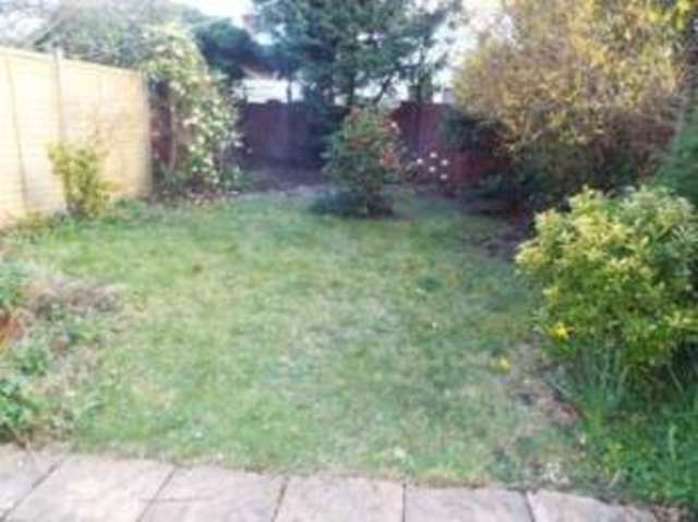  Image of 3 bedroom Terraced house for sale in Grosvenor Mews Grosvenor Close Southampton SO17 at Grosvenor Close Southampton Portswood, SO17 1PL