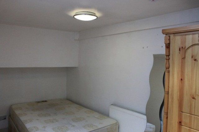  Image of 2 bedroom Flat to rent in Caledonian Road London N1 at Caledonian Road  Islington, N1 1EE