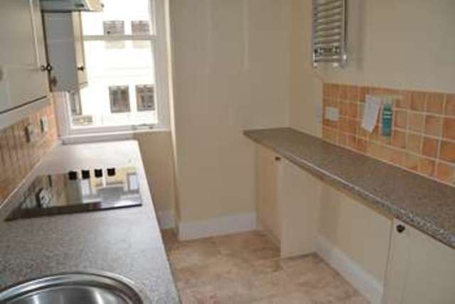  Image of 1 bedroom Flat to rent in Grove Street Bath BA2 at Grove Street  Bath, BA2 6PJ