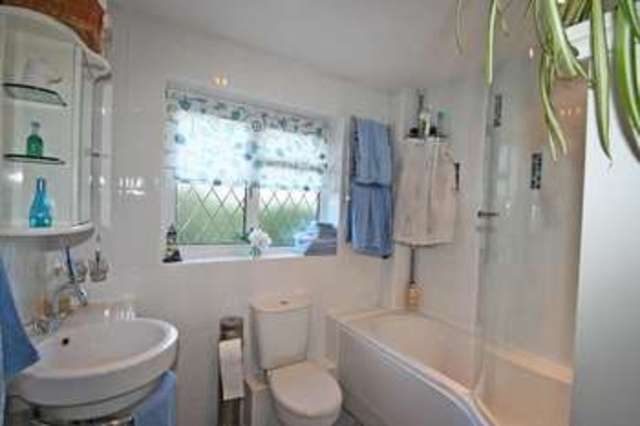  Image of 5 bedroom Detached house for sale in Guildford Road Loxwood Billingshurst RH14 at Guildford Road Loxwood Billingshurst, RH14 0SE