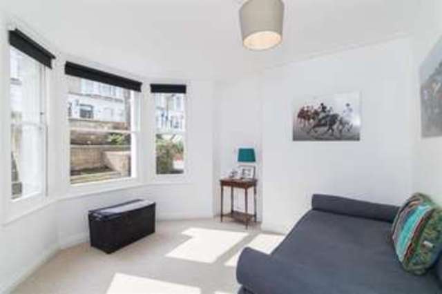  Image of 3 bedroom Maisonette for sale in Gunterstone Road London W14 at London  Olympia, W14 9BS