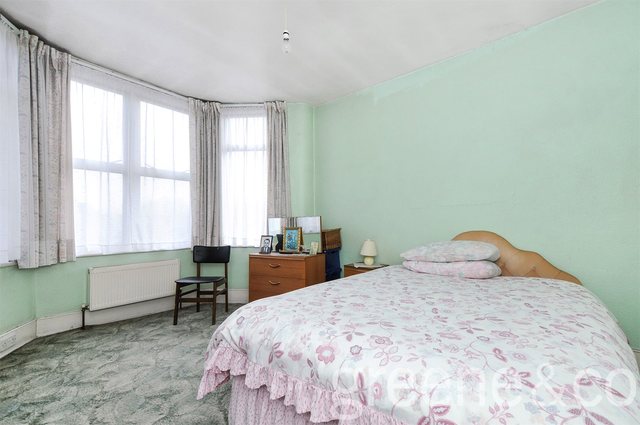  Image of 4 bedroom End of Terrace for sale in Harefield Road London N8 at Crouch End London Hornsey, N8 8QY