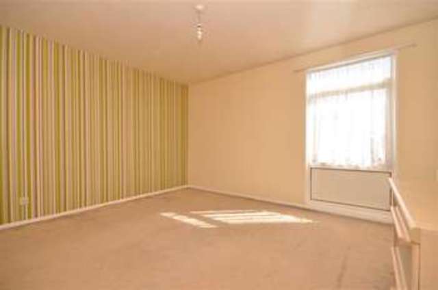  Image of 4 bedroom Terraced house for sale in Harvestgate Walk Havant PO9 at Havant Hampshire Havant, PO9 4NW