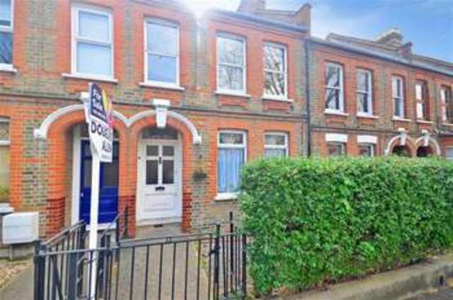  Image of 1 bedroom Ground Flat for sale in Hawarden Road London E17 at Walthamstow London Walthamstow, E17 6NS