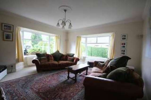  Image of 5 bedroom Semi-Detached house for sale in Hawthorne Avenue Willerby Hull HU10 at Hawthorne Avenue  Willerby, HU10 6JG