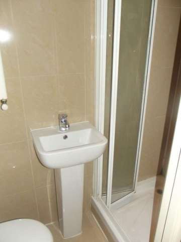  Image of Studio flat to rent in High Street London W3 at High Street Acton London, W3 9BY