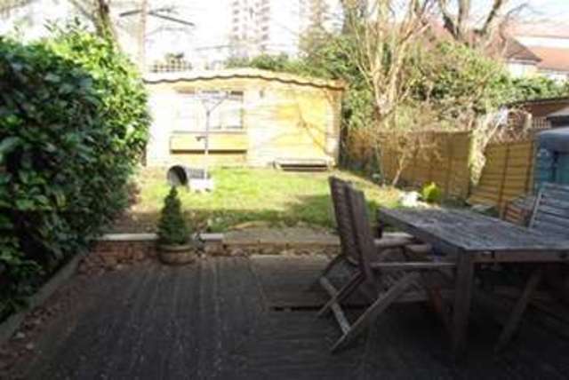  Image of 1 bedroom Flat to rent in Selwyn Avenue London E4 at London, E4 9LS