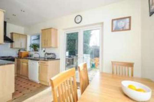  Image of 3 bedroom Bungalow for sale in Highview Gardens Edgware HA8 at Edgware  Edgware, HA8 9UB