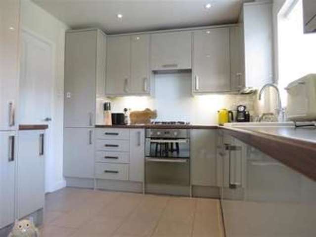  Image of 4 bedroom Detached house for sale in Highworth Way Tilehurst Reading RG31 at Tilehurst  Reading, RG31 6GP
