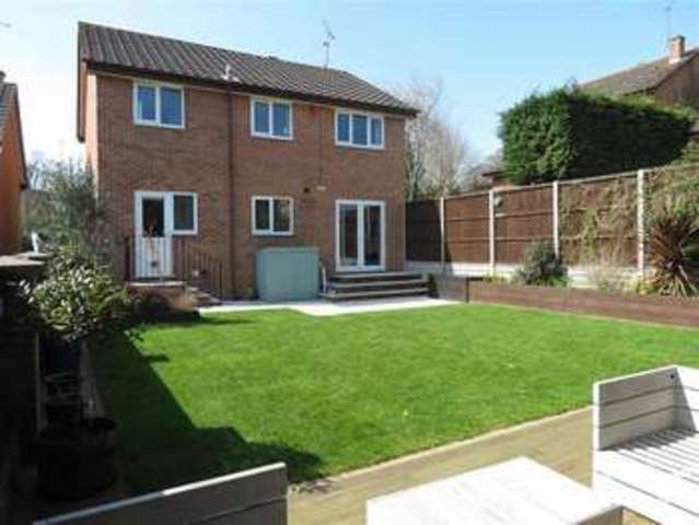  Image of 4 bedroom Detached house for sale in Highworth Way Tilehurst Reading RG31 at Tilehurst  Reading, RG31 6GP