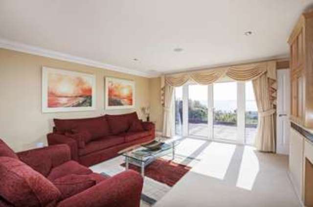  Image of 4 bedroom Detached house for sale in Hill Head Road Fareham PO14 at Hill Head Fareham Hampshire, PO14 3JH