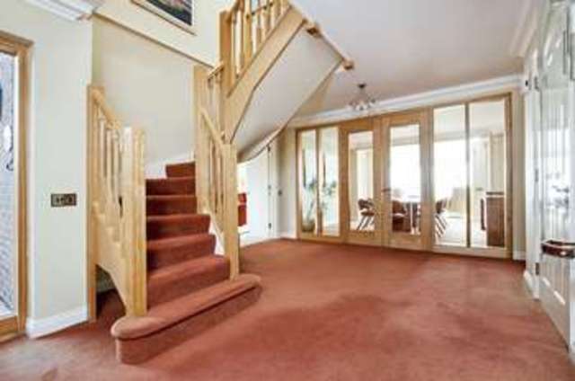  Image of 4 bedroom Detached house for sale in Hill Head Road Fareham PO14 at Hill Head Fareham Hampshire, PO14 3JH
