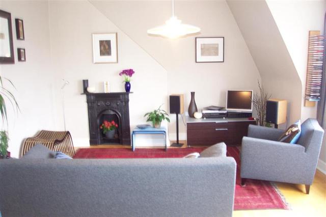  Image of 2 bedroom Property to rent in Hillfield Avenue London N8 at Crouch End, N8 7DG