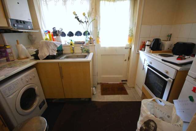  Image of 2 bedroom Flat for sale in Forest Road London E17 at Howard Mansions Walthamstow London, E17 4NA