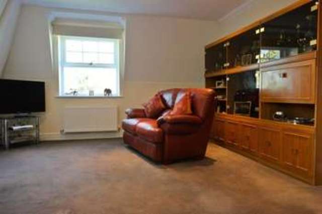  Image of 1 bedroom Apartment to rent in Reading Road Wokingham RG41 at Reading Road Wokingham Eastheath, RG41 1AB