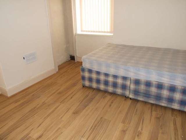  Image of 6 bedroom Detached house to rent in Inverness Place Cardiff CF24 at Inverness Place Roath Cardiff, CF24 4SA